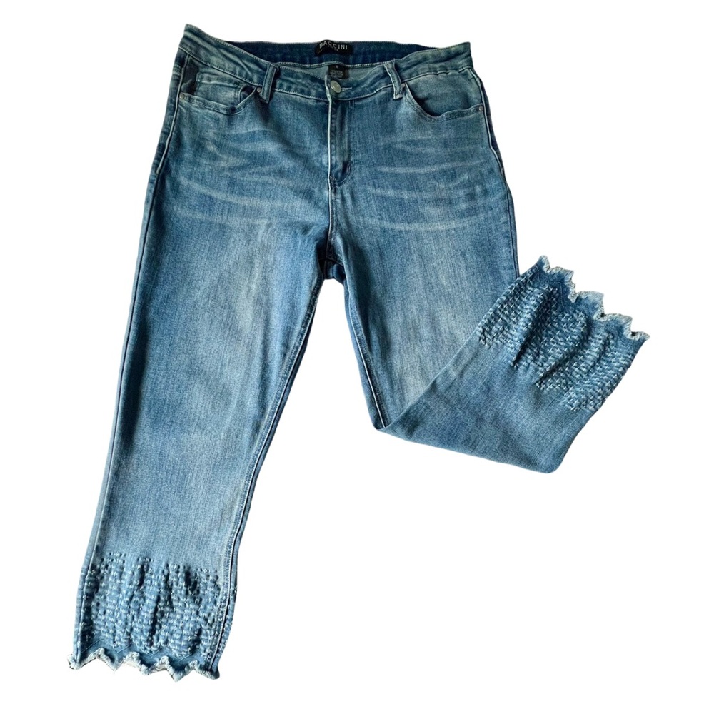BACCINI Cropped Ankle Jeans with Ruffled Distressed Hem. Size 12 Inseam 25” - Picture 4 of 14